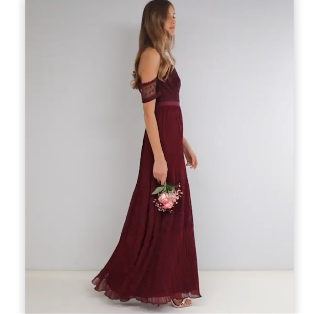 ASOS Premium Guipure Lace Paneled Maxi Dress - Picture 3 of 16